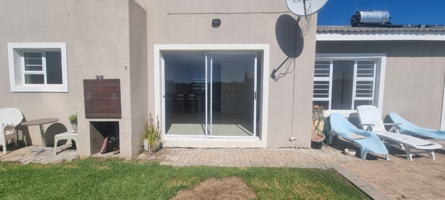 To Let 3 Bedroom Property for Rent in Jeffreys Bay Central Eastern Cape